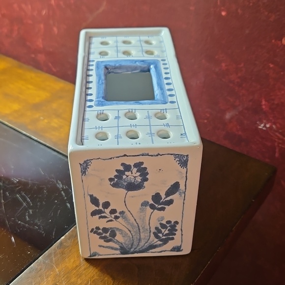 MMA Mottahedeh Portugal Flower Frog Metropolitan Museum of Art Flower Brick Vase - Picture 4 of 9